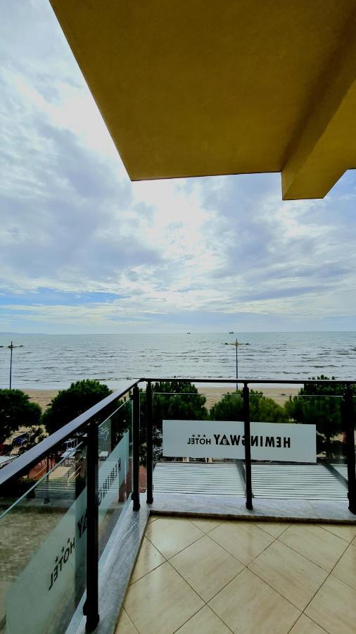 Heming-Way Hotel Дуррес Екстер'єр фото